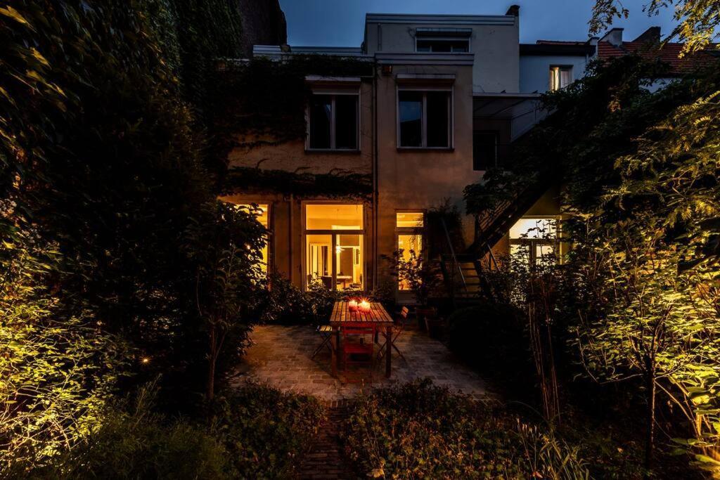 Carriage House In Quiet Ecological Garden Vakantiehuis Antwerpen